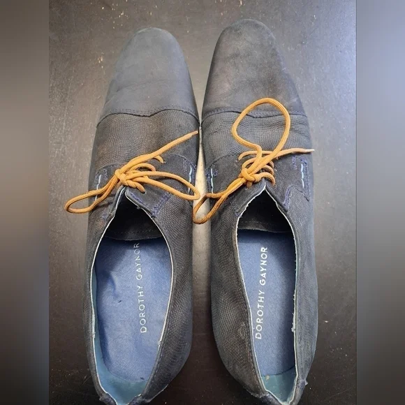 Vintage Dorothy Gaynor Navy Blue Suede Shoes - Picture 3 of 8